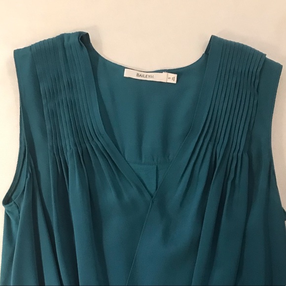 Bailey 44 Sleeveless Fawcett Pintucked Silk Crossover Drape Top - Picture 3 of 6